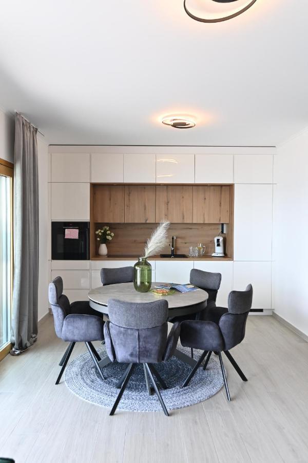 Sea View Deluxe Apartment Риека Экстерьер фото