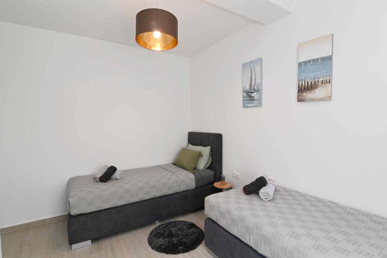 Sea View Deluxe Apartment Риека Экстерьер фото